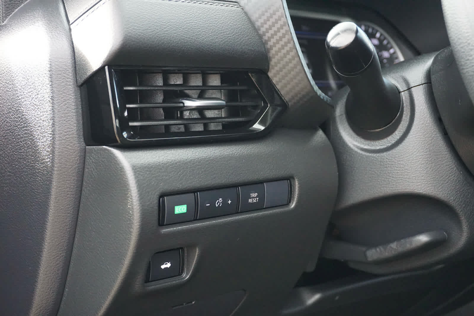 Used 2025 Nissan Sentra SV FWD image 15