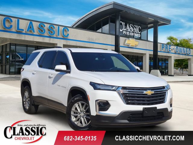 Used 2023 Chevrolet Traverse LT