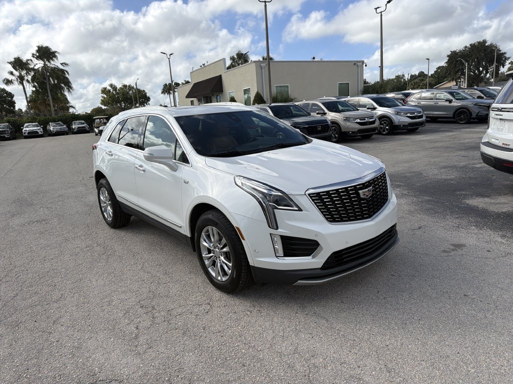 Used 2020 Cadillac XT5 Premium Luxury FWD image 1