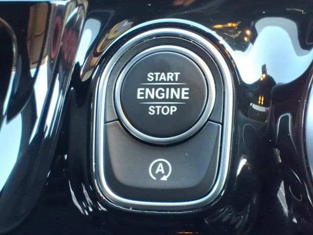 Certified 2022 Mercedes-Benz GLA 250 image 25