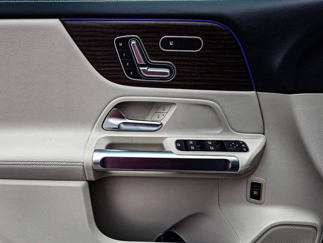 New 2026 Mercedes-Benz GLB 250 4MATIC image 13
