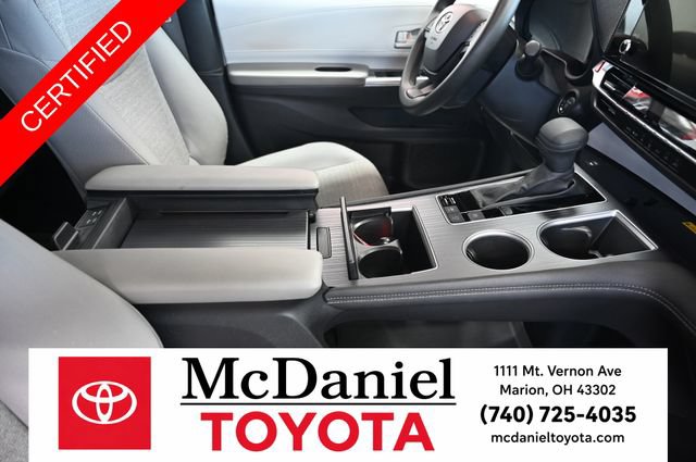 Certified 2025 Toyota Sienna LE AWD/4WD image 16