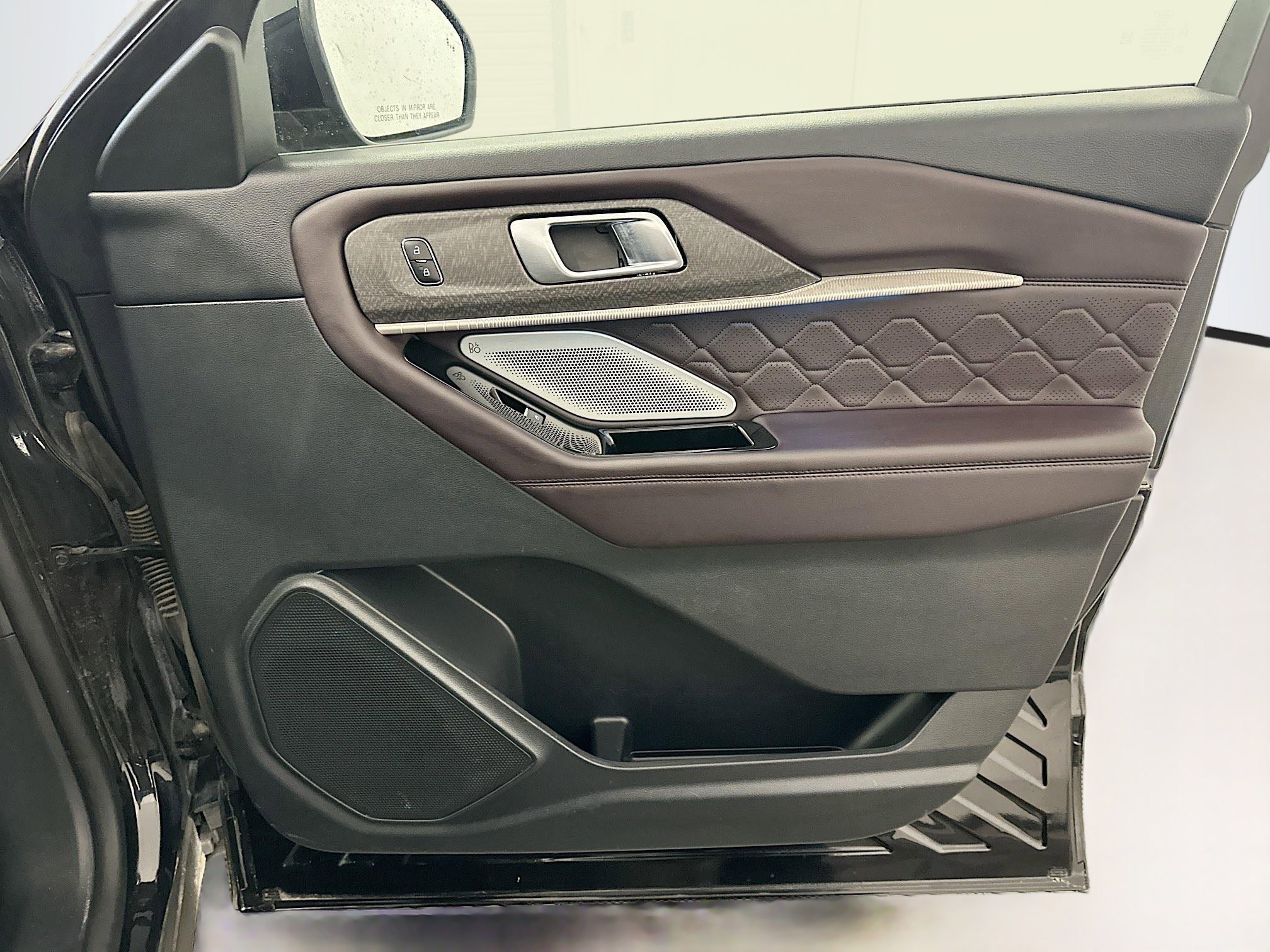 Used 2025 Ford Explorer Platinum w/ LUX Leather Package image 36