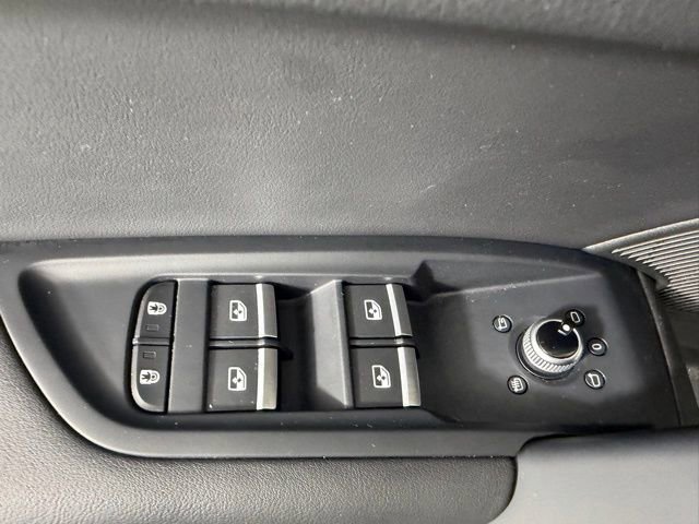 Used 2023 Audi Q5 2.0T Premium Plus w/ Premium Plus Package image 19