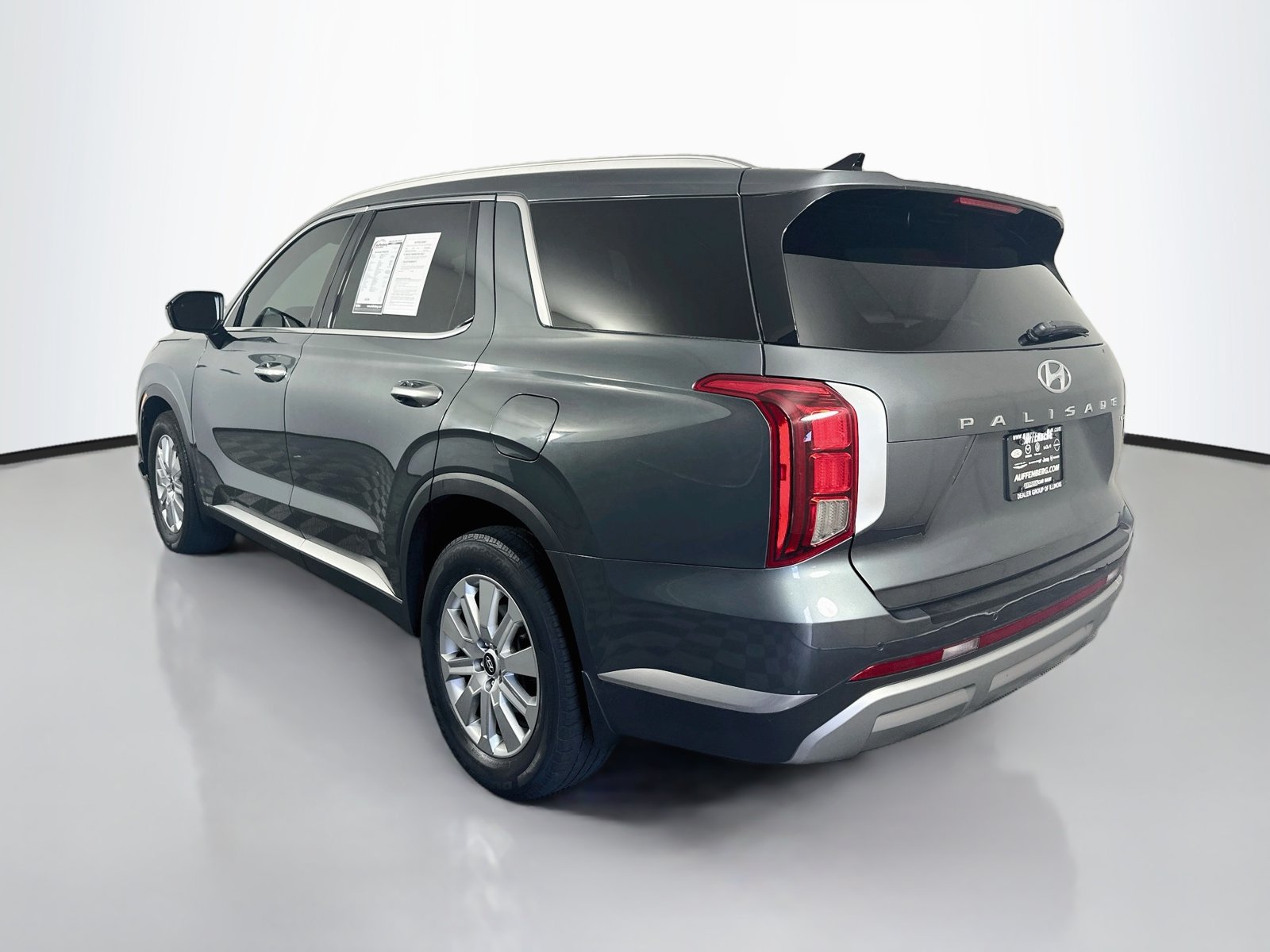 Used 2023 Hyundai Palisade SEL AWD/4WD image 5