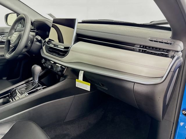 New 2026 Jeep Compass Limited w/ Sun, Sound & Navigation Group image 28