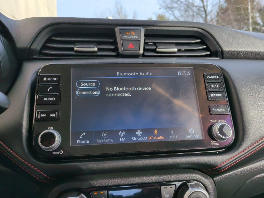 Used 2023 Nissan Versa SR w/ Trunk Package image 21