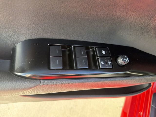 Used 2025 Toyota Camry LE FWD image 10