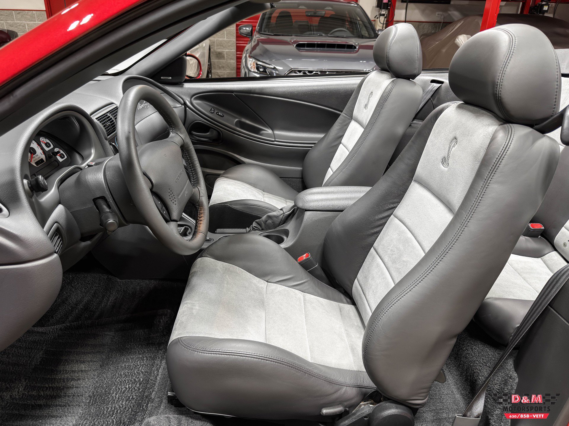 Used 2003 Ford Mustang Convertible image 12