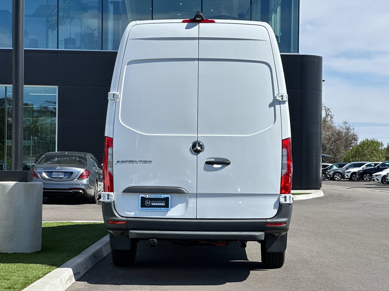 New 2025 Mercedes-Benz eSprinter 170 Cargo image 4