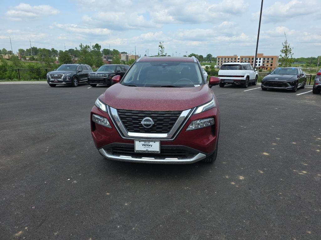 Used 2023 Nissan Rogue Platinum w/ Platinum Premium Package AWD/4WD image 2