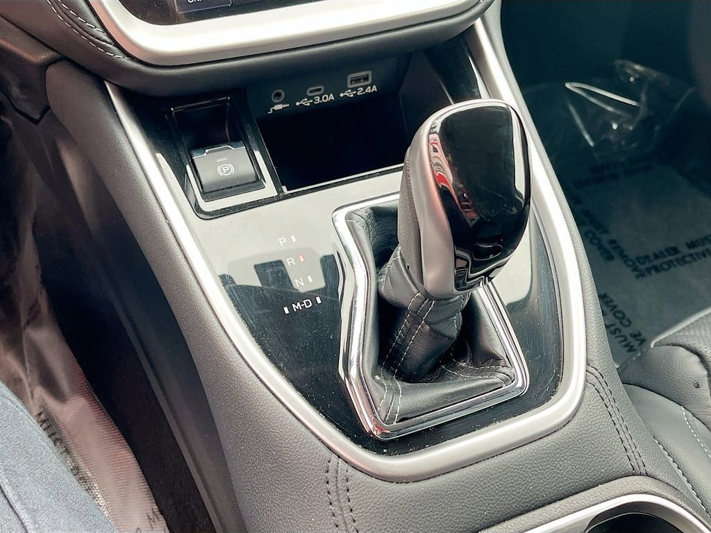 Used 2023 Subaru Outback Limited image 17