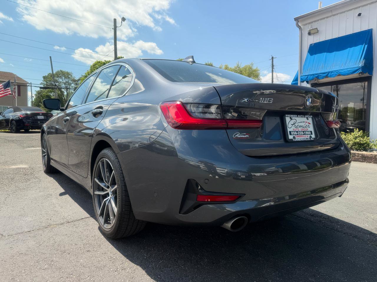 Used 2021 BMW 330e xDrive w/ Executive Package AWD/4WD image 7