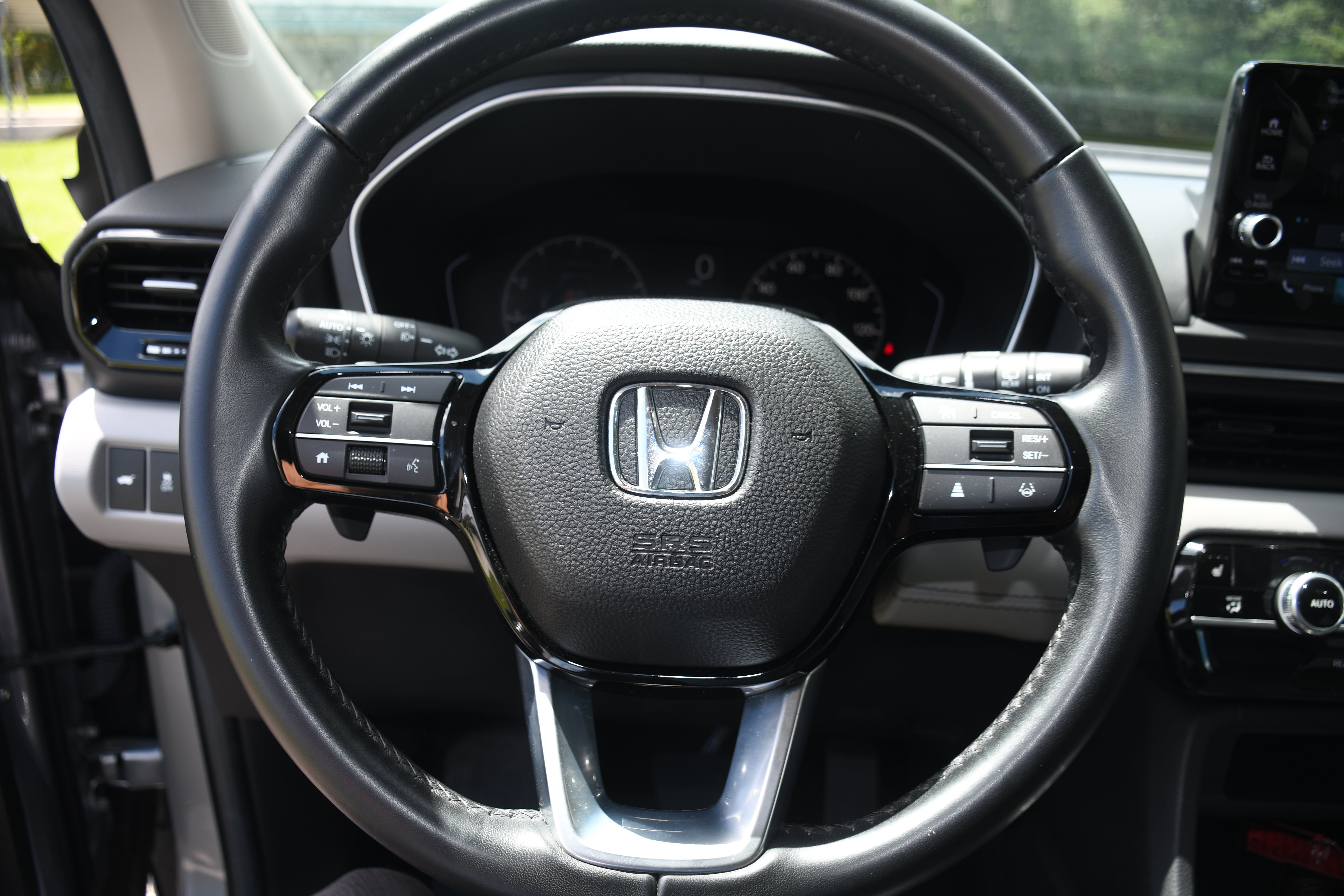 Used 2025 Honda Pilot EX-L image 13