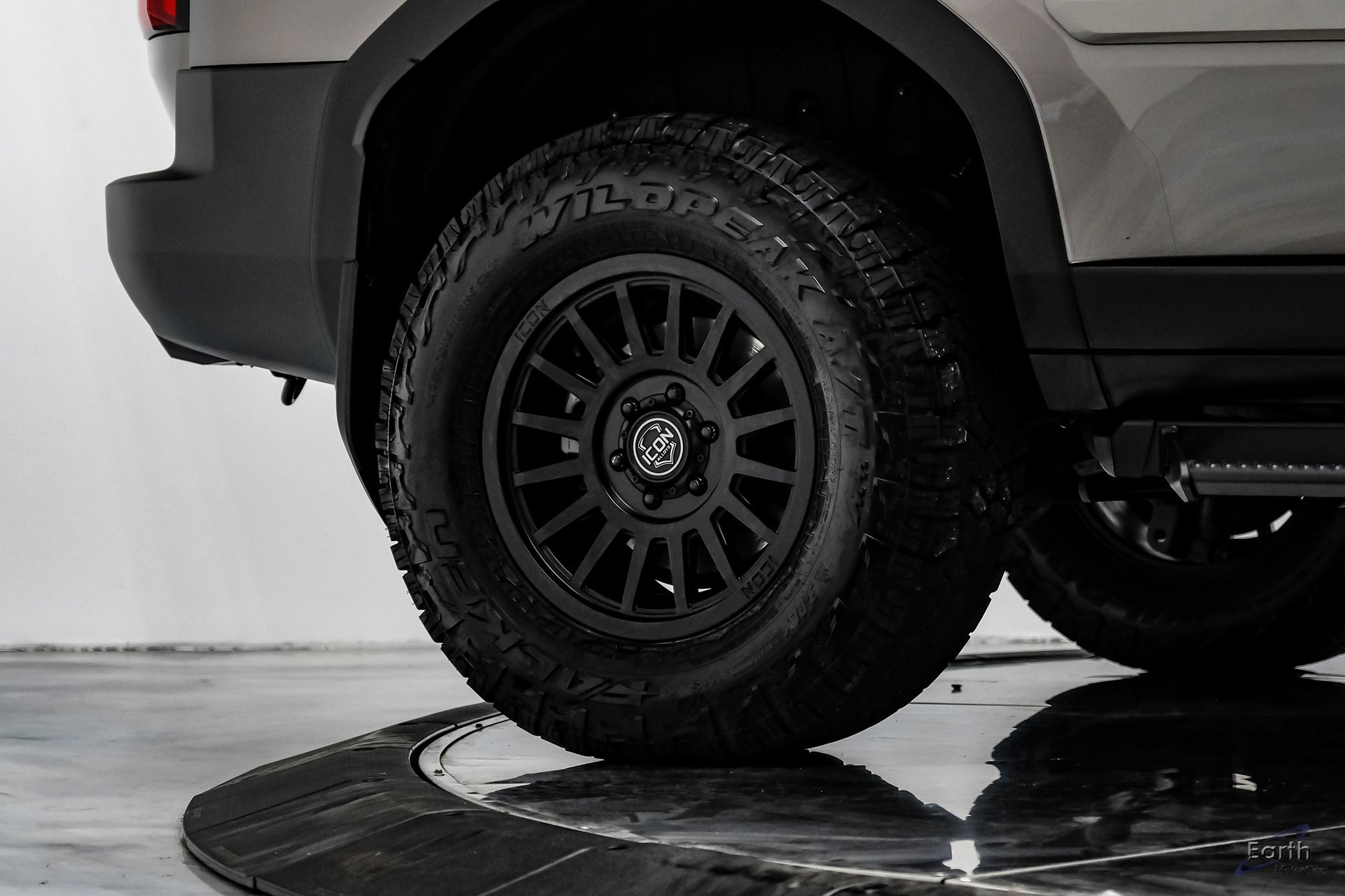 Used 2024 Toyota Land Cruiser image 83