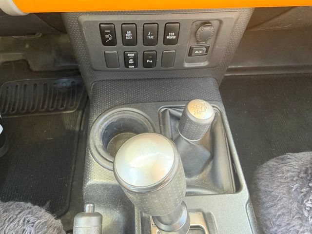 Used 2007 Toyota FJ Cruiser 4WD w/ Upgrade Pkg 2 image 15