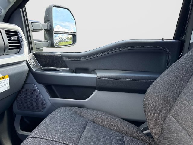 New 2027 Ford F350 XLT w/ XLT Premium Package AWD/4WD image 23