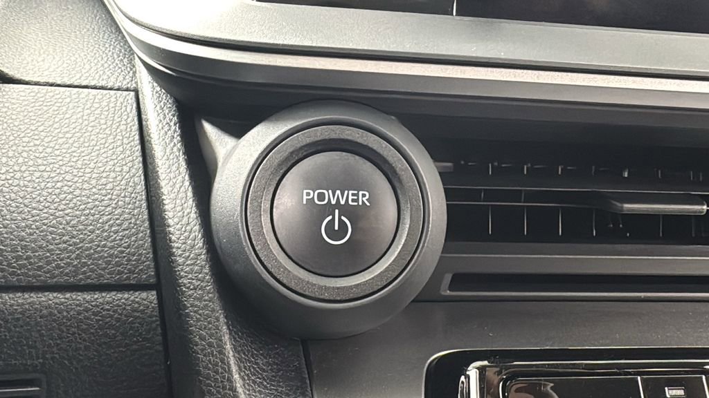 Used 2024 Toyota Prius LE image 23