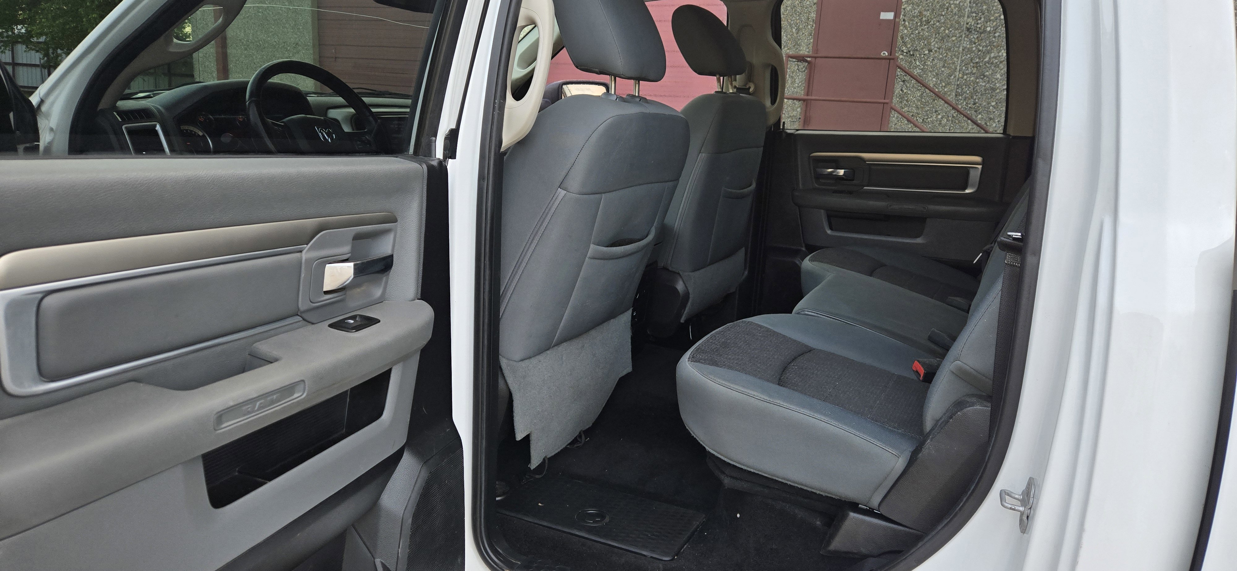 Used 2014 RAM 1500 Lone Star image 19