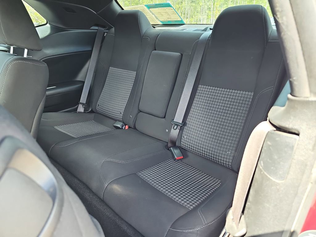 Used 2020 Dodge Challenger SXT image 18
