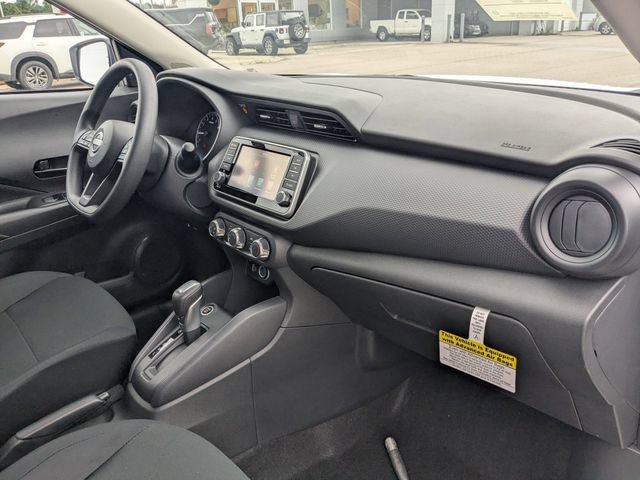 New 2025 Nissan Kicks Play S FWD image 35