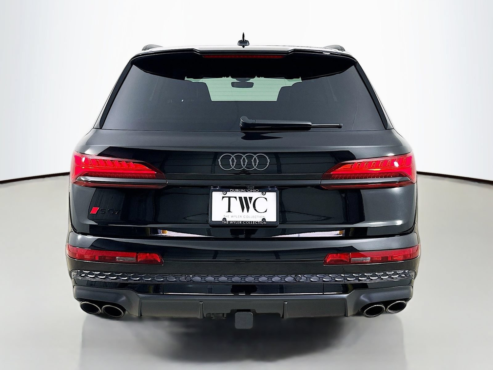 New 2026 Audi SQ7 Premium Plus AWD/4WD image 6