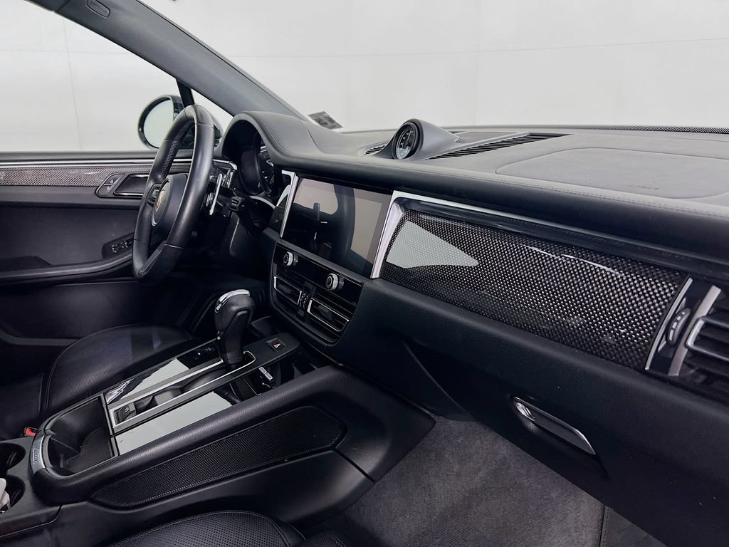 Certified 2023 Porsche Macan GTS AWD/4WD image 31