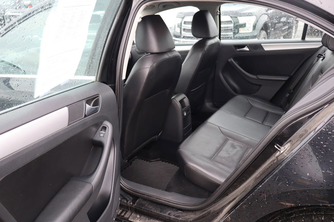 Used 2013 Volkswagen Jetta SE image 17