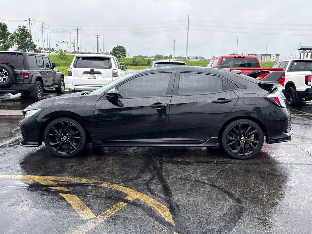 Used 2019 Honda Civic Sport Touring image 8