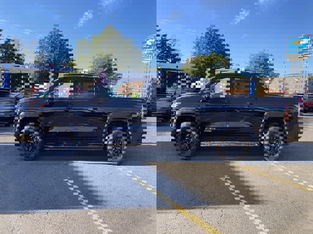 New 2026 Chevrolet Silverado EV LT image 4