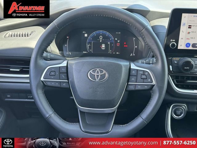 Used 2024 Toyota Grand Highlander XLE AWD/4WD image 20