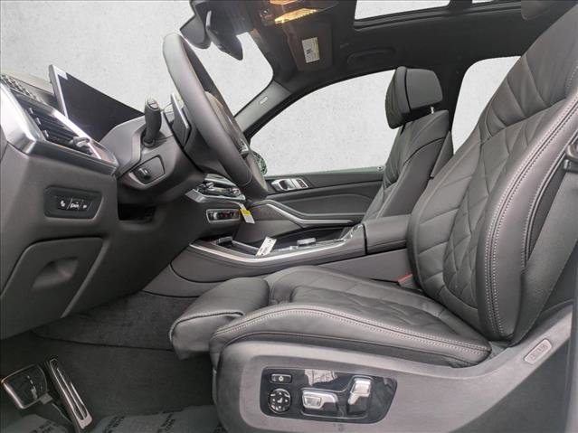 New 2026 BMW X5 xDrive50e w/ M Sport Package image 4