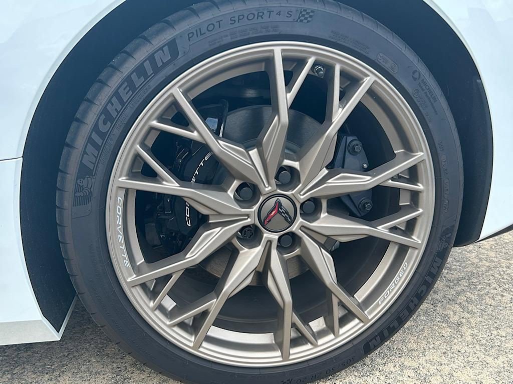 Used 2024 Chevrolet Corvette Stingray Premium Cpe w/ 3LT image 19