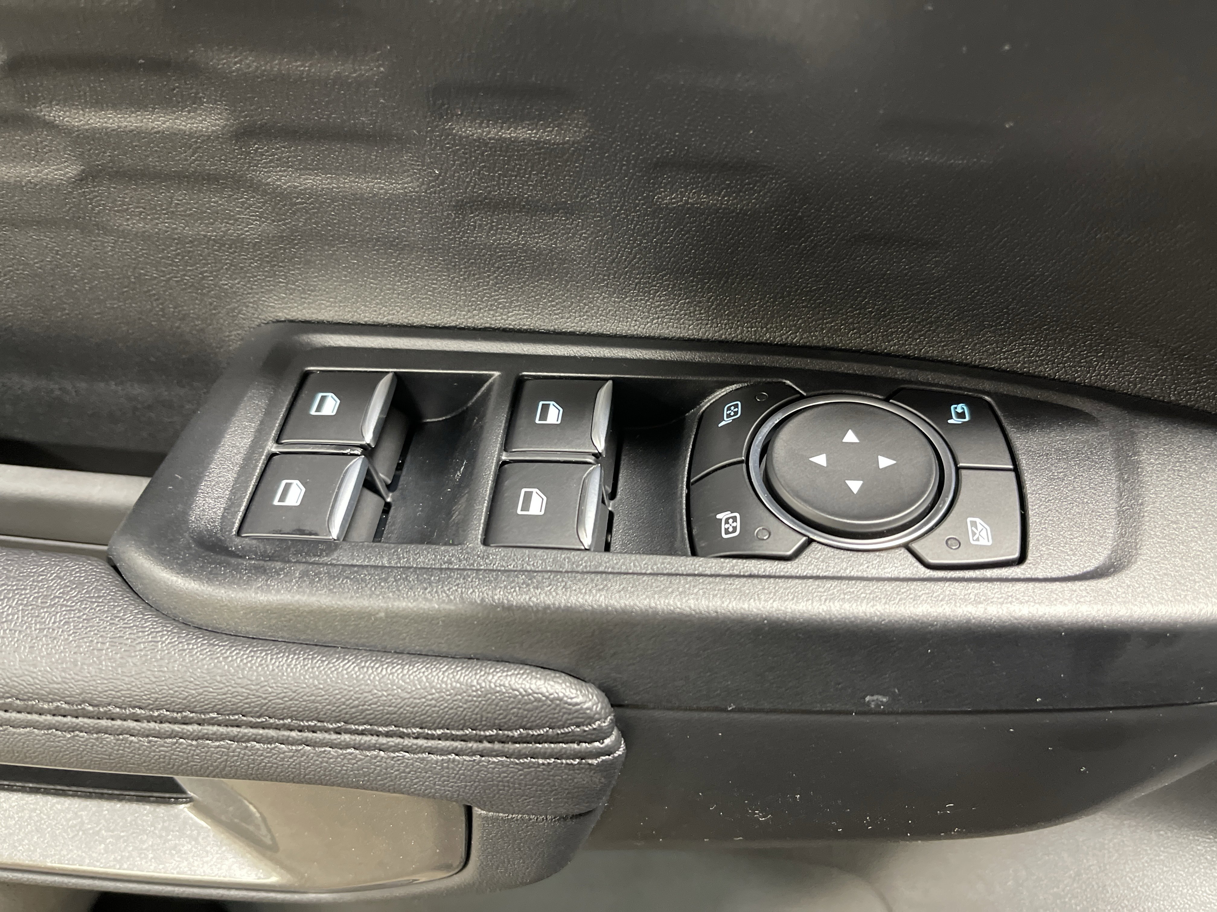 New 2025 Ford Ranger XLT w/ Black Appearance Package image 11