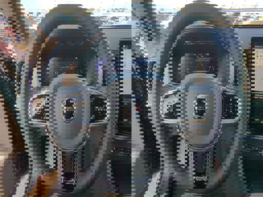 New 2026 Volvo XC90 B5 Core w/ Protection Package Premier image 23