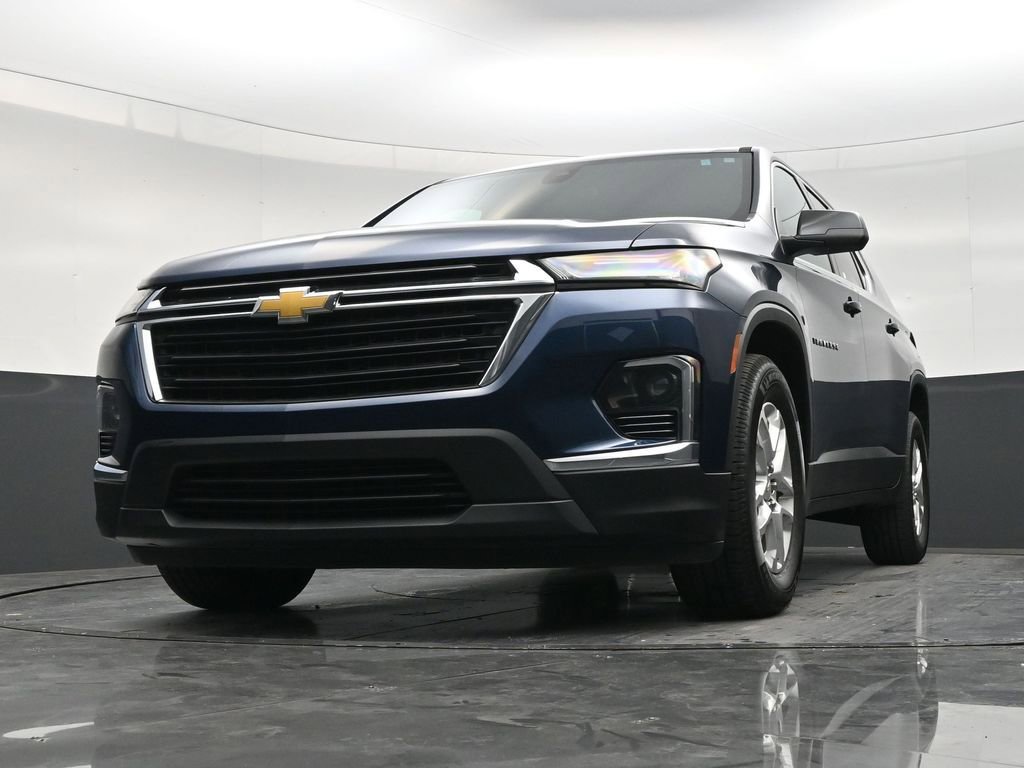 Used 2023 Chevrolet Traverse LS FWD image 27
