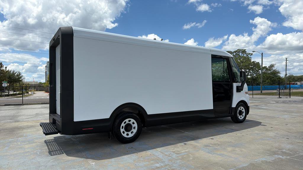 Used 2024 Chevrolet Brightdrop 600 w/ Commercial Equipment Package AWD/4WD image 10