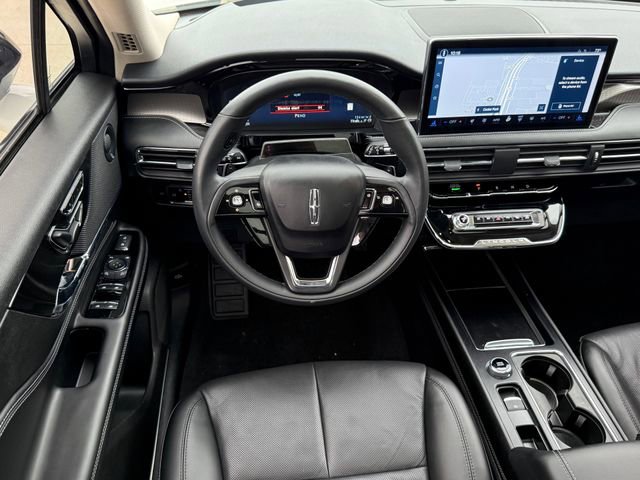 Used 2023 Lincoln Corsair Reserve w/ Equipment Group 202A AWD/4WD image 29