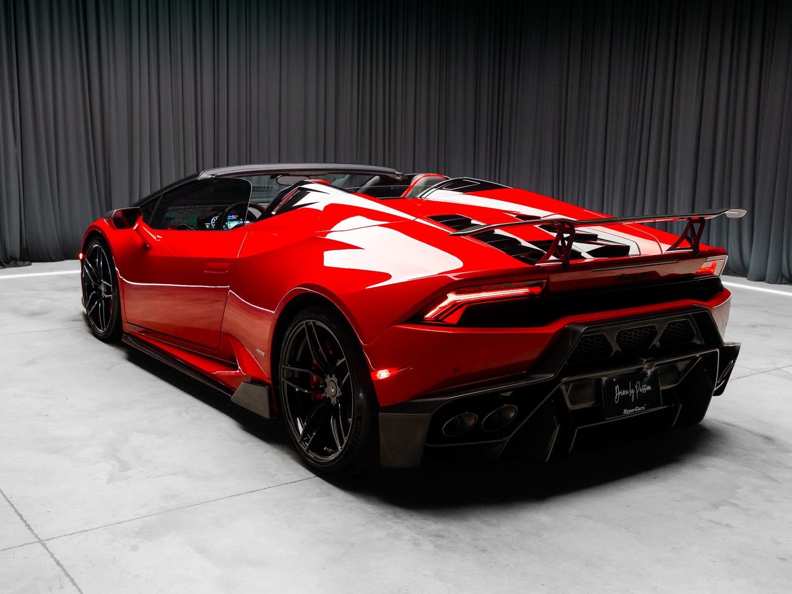 Used 2017 Lamborghini Huracan LP 610-4 AWD/4WD image 7