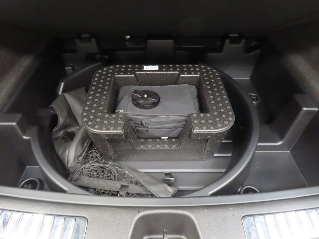 Used 2025 Cadillac XT4 Premium Luxury AWD/4WD image 36