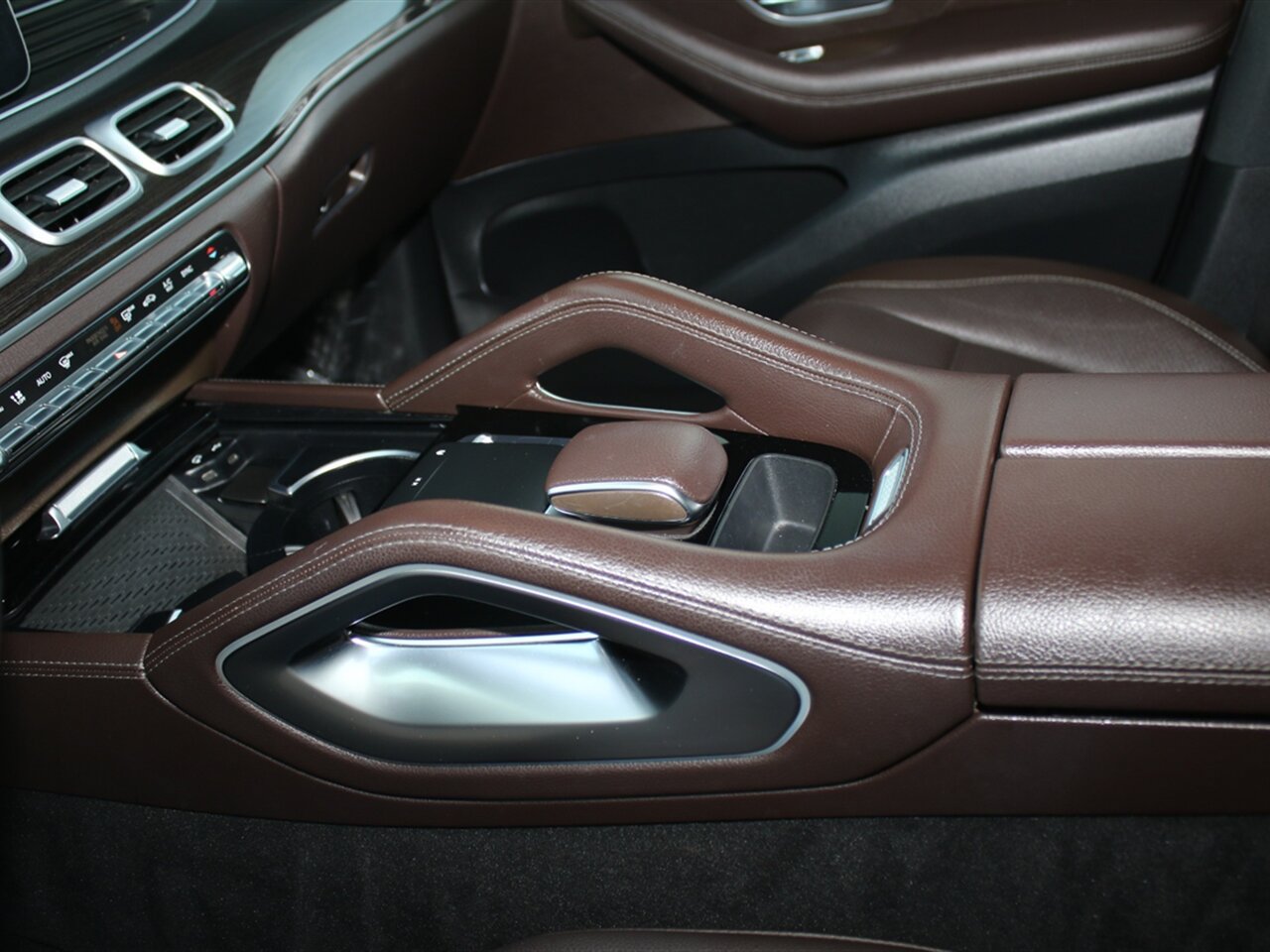 Used 2021 Mercedes-Benz GLE 350 4MATIC image 11