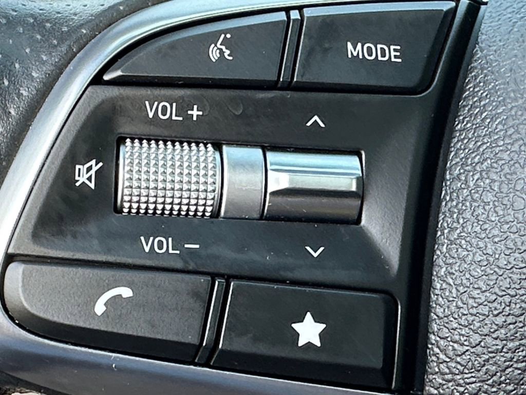 Used 2023 Genesis G70 2.0T w/ Sport Prestige Package AWD/4WD image 23