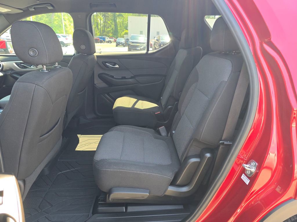 Certified 2023 Chevrolet Traverse LT FWD image 25