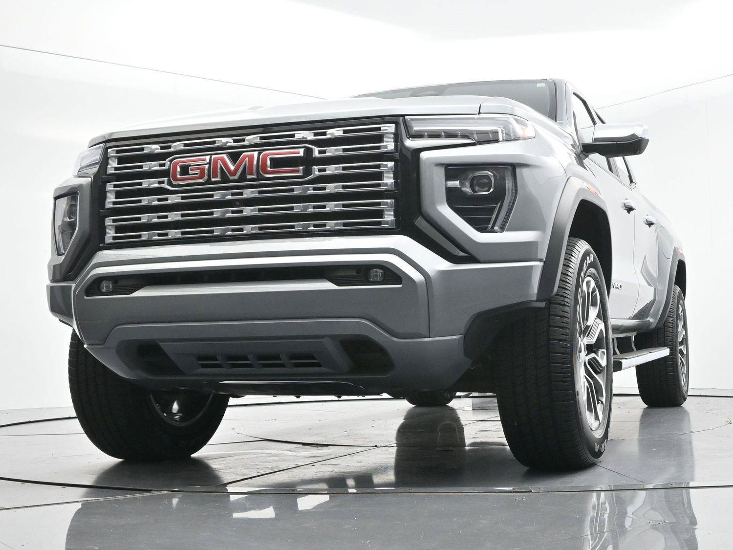 Used 2023 GMC Canyon Denali AWD/4WD image 47