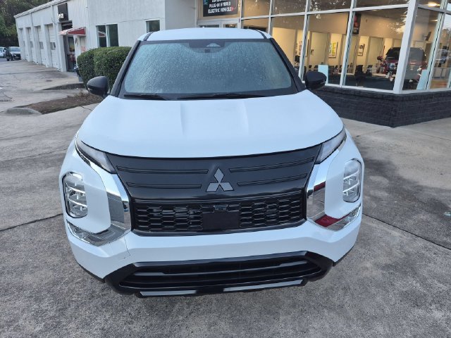New 2026 Mitsubishi Outlander LE FWD image 8