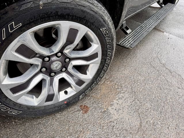 Used 2024 RAM 1500 Limited AWD/4WD image 12