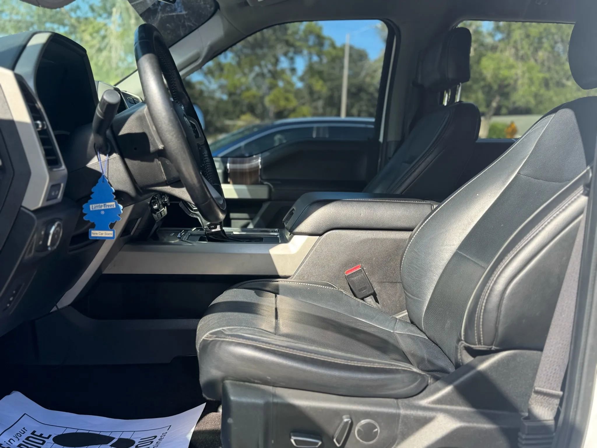 Used 2017 Ford F150 Lariat image 35