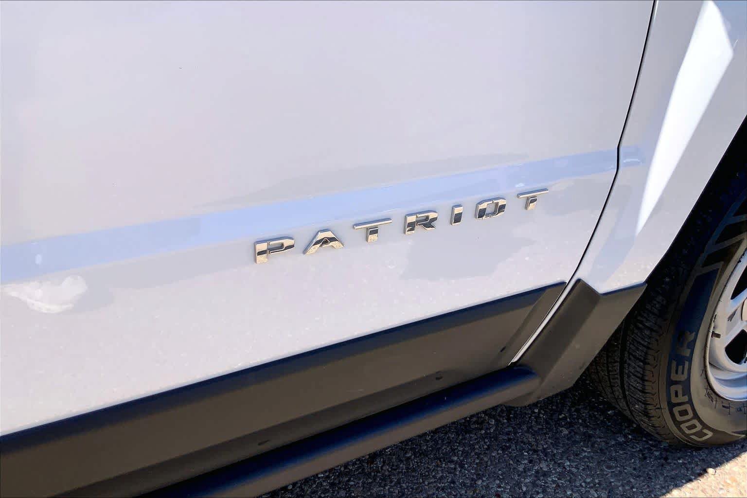 Used 2016 Jeep Patriot Sport w/ Power Value Group FWD image 10