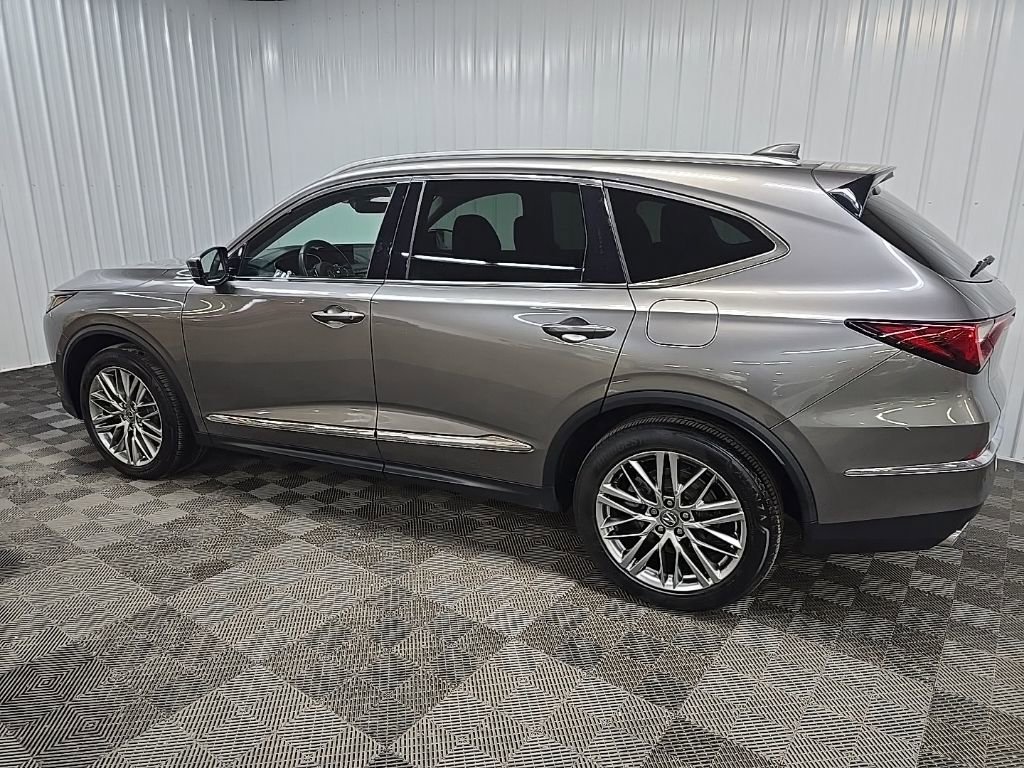 Used 2023 Acura MDX SH-AWD w/ Advance Package image 4