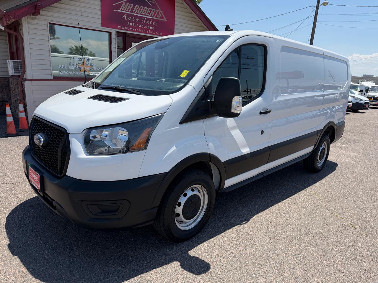 Used 2022 Ford Transit 250 Low Roof RWD image 4